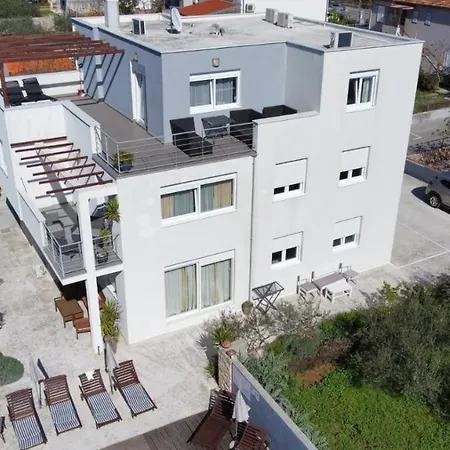 招待所 Sobe Dragic 3*