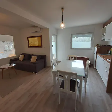 Sobe Dragic 招待所 3*