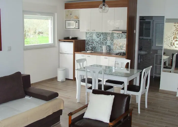 Sobe Dragic 자다르